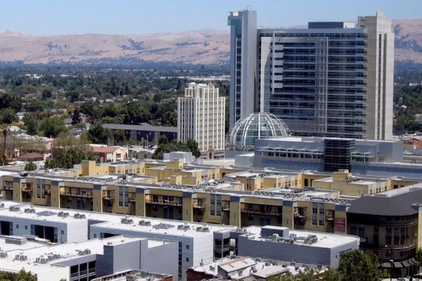 Silicon Valley Campuses Dean's Fund image number null